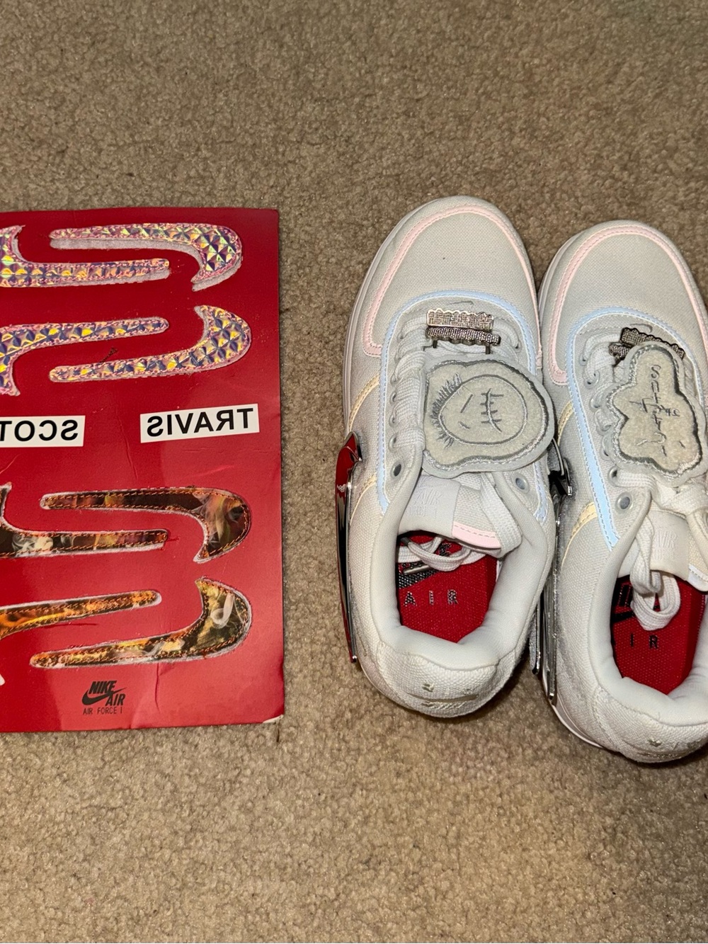 Sneakers - Picture 6 of 7